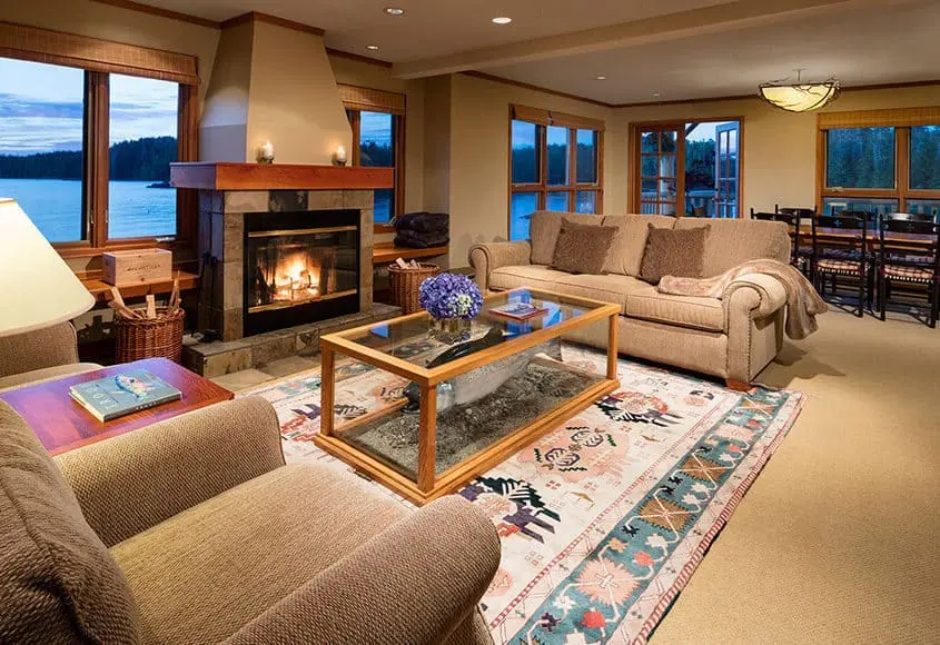 lodge-15 Pacific King Lodge interior