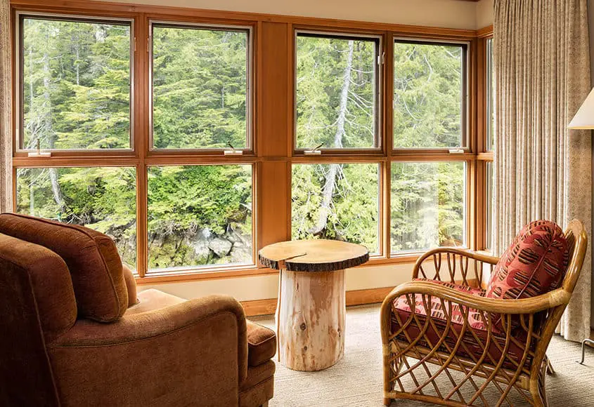 lodge-8 Pacific King Lodge room interior